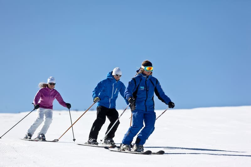 Ski lesson with English-speaking instructor