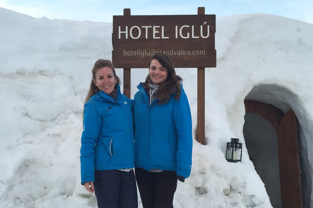 Iglu Hotel, Grau Roig