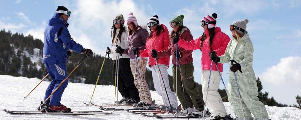 Ski instructor and class