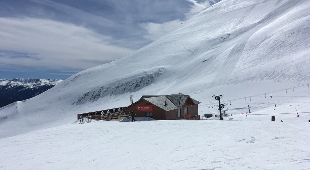 Igloo Restaurant from a distance